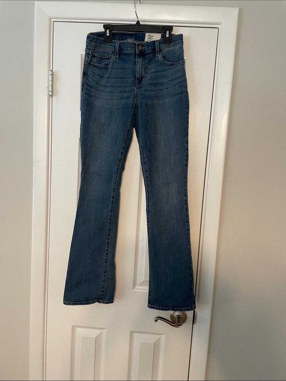 Classic Dark Blue Flare Jeans — Timeless Mid-Rise Stretch